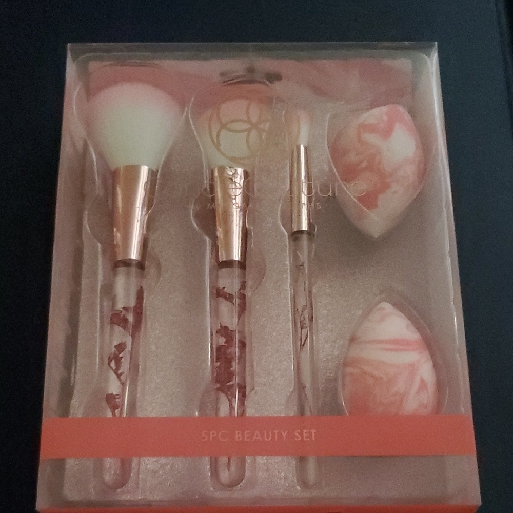 5-Piece Pink and White Beauty Brush Set